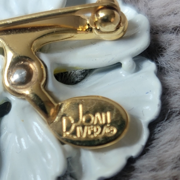 Blue and Yellow Floral Brooch - Picture 3 of 5